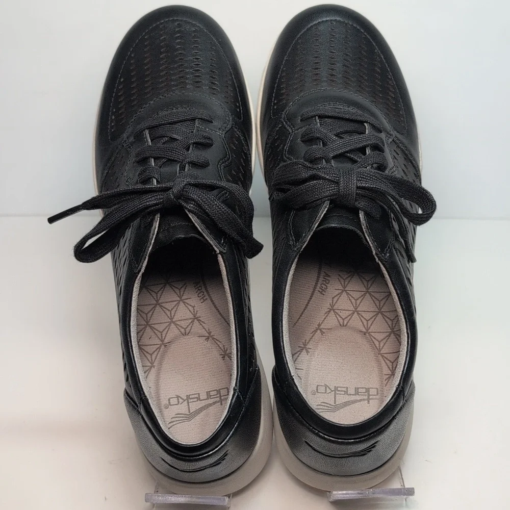 NWOT Dansko Charlie perforated leather sneaker shoes women's size 10.5. EU 41